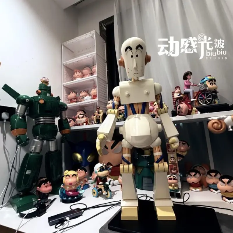 動感光波工作室 > 蠟筆小新 > 機器人廣志輪播圖